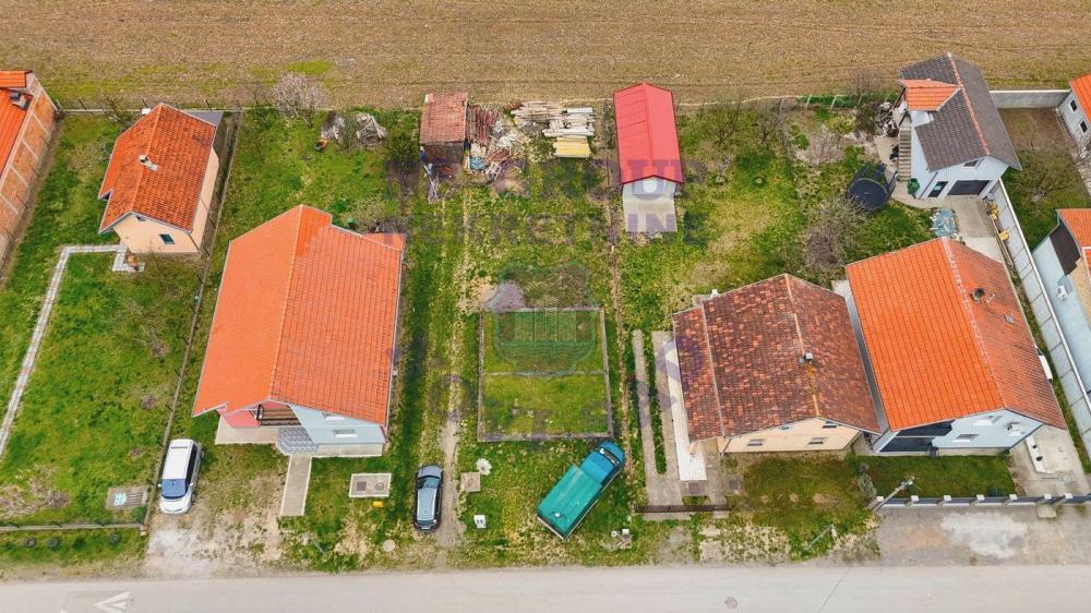 Slika 2 -  Plac na prodaju, Sajlovo, 111.400€